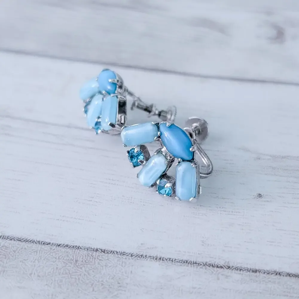Vintage Screw On Earrings Bright Blue  Really Pretty Regal